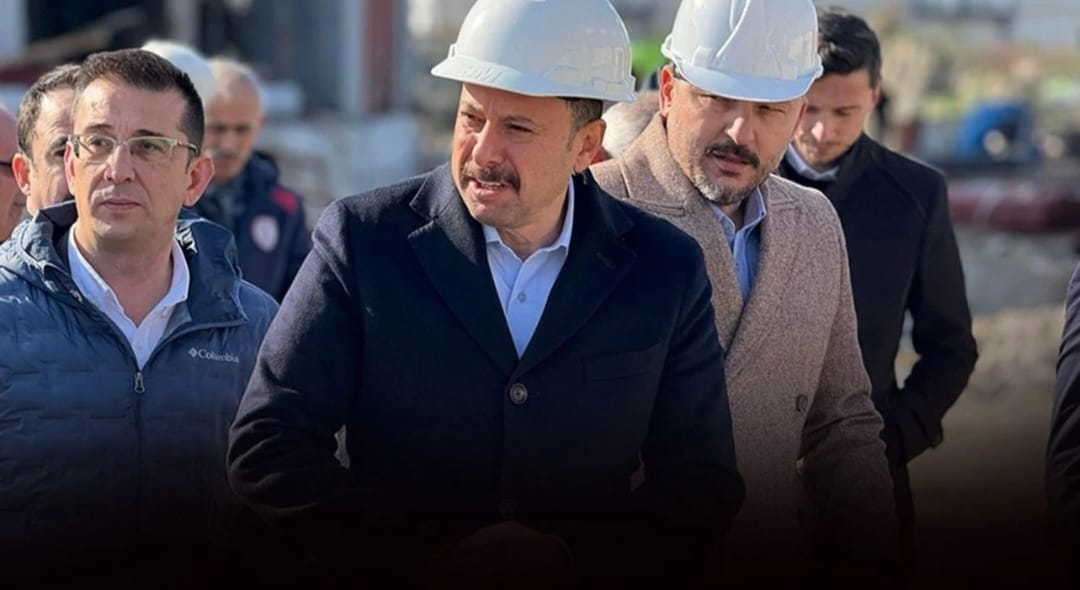 AK Partili Kaya, Selçuk’ta CHP’li Belediyelere Yüklendi!