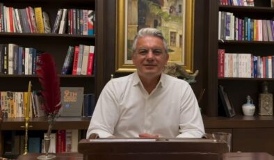 Hüseyin Mutlu Akpınar’dan Cemil Tugay’a Sert Eleştiriler “Ben Arsa Satarak Belediyecilik Yapmadım”