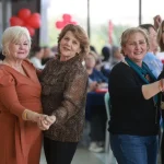 Karabağlar’da Kadınların Sevgililer Günü Coşkusu: “Hayat Sevince Güzel!”