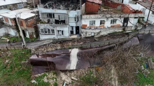 Ferahlı Muhtarı’ndan Sert Çıkış: “Öyle Oturduğunuz Yerden Olmuyor, Gelin Halkı Dinleyin!”