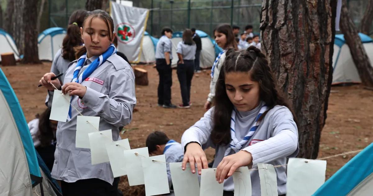 Antalya’nın İzci Kampında Geçmişten Geleceğe Dayanışma ve Beceri Atölyeleri