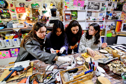 Atıkta Sanat: Gençler Doğaya Dönüşen Tasarımlar ile İklim Mücadelesine Dokunuş