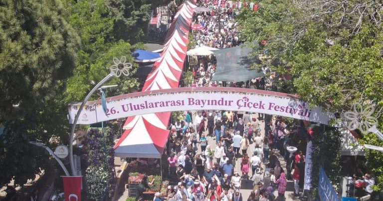 Baharın Kalbinde Bayındır: Çiçeklerle Dolu Üretim ve Gelenek Şöleni
