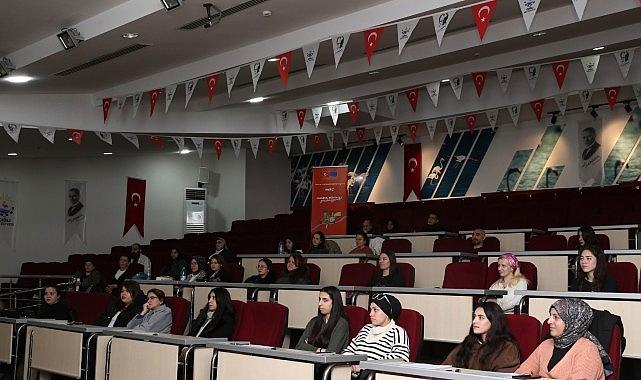 Çiğli, Geleceğin Şeflerini Yetiştiriyor: İstihdam Garantili Kurslarla Gıda Sektöründe Yeni Bir Başlangıç