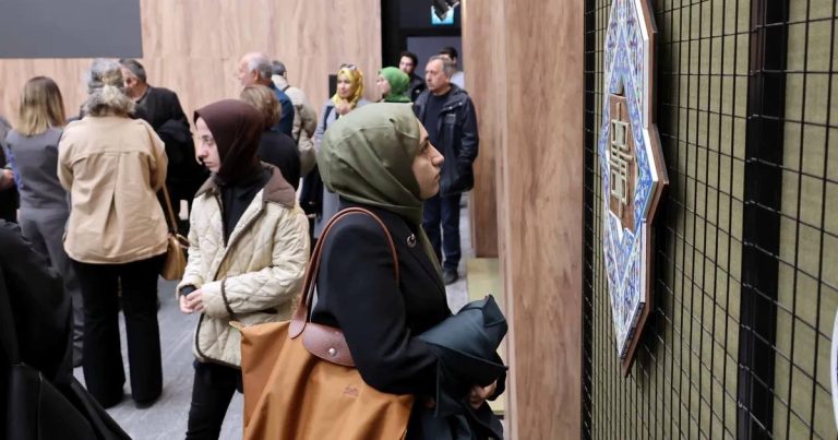 Çini Hikayelerinin Ruhu: Gelenekten Geleceğe Yükselen Parlak İzler