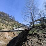 Çöken Yolda Hızla Yeniden Ulaşım: Yağışın Ardından Tomruklar ve Menfez Krizi Aşılınıyor