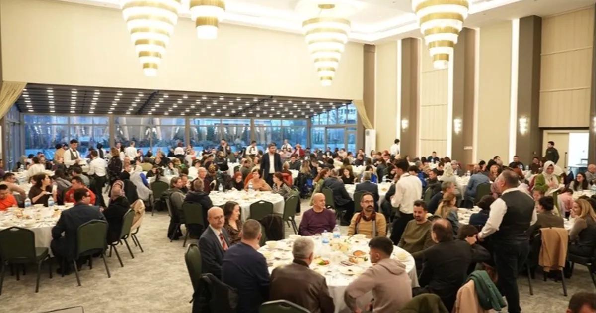 Denizli’de Ramazan Paylaşımı: İftar Sofralarında Dayanışmanın Gücü