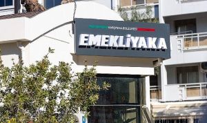 Emekli Yaka: Karşıyaka’nın Yeni Sosyal ve Kültürel Buluşma Noktası, Çınarların Huzurunda Hayata Açılıyor