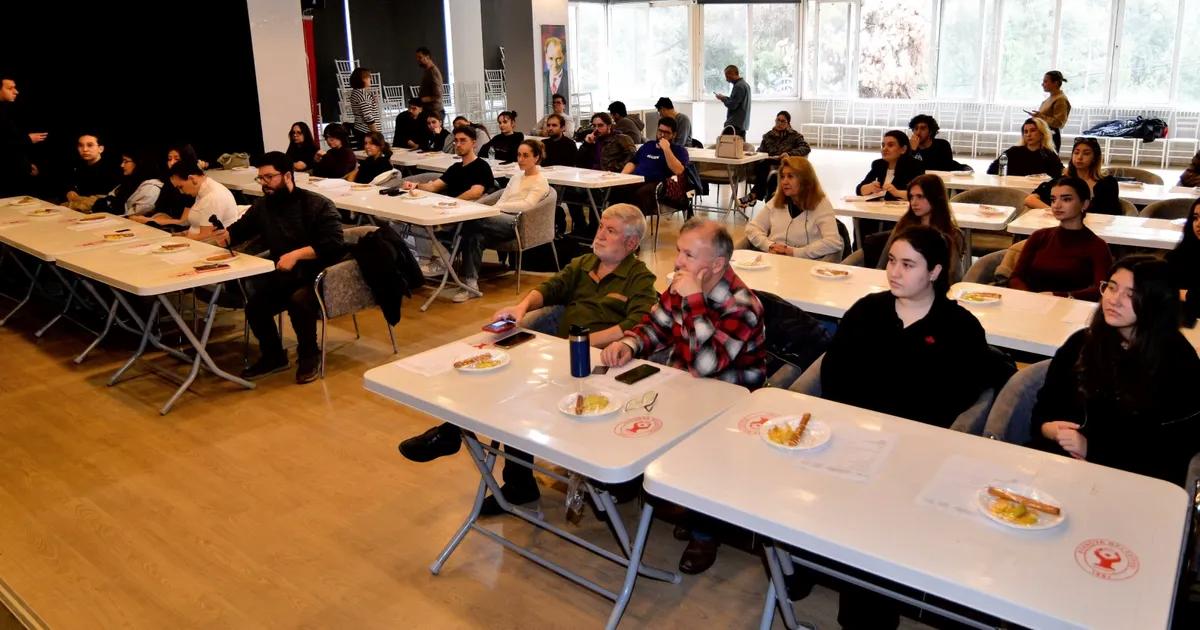 İzmir Bornova’da zeytinyağı kültürü geleceğe taşınıyor