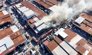 İzmir Buca’da Büyük Yangın: 14 Araclık Müdahale ve İki Saatlik Mücadeleyle Kontrol Altında