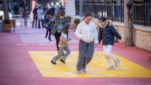 İzmir çocuğu merkeze koydu, Türkiye’ye örnek oldu