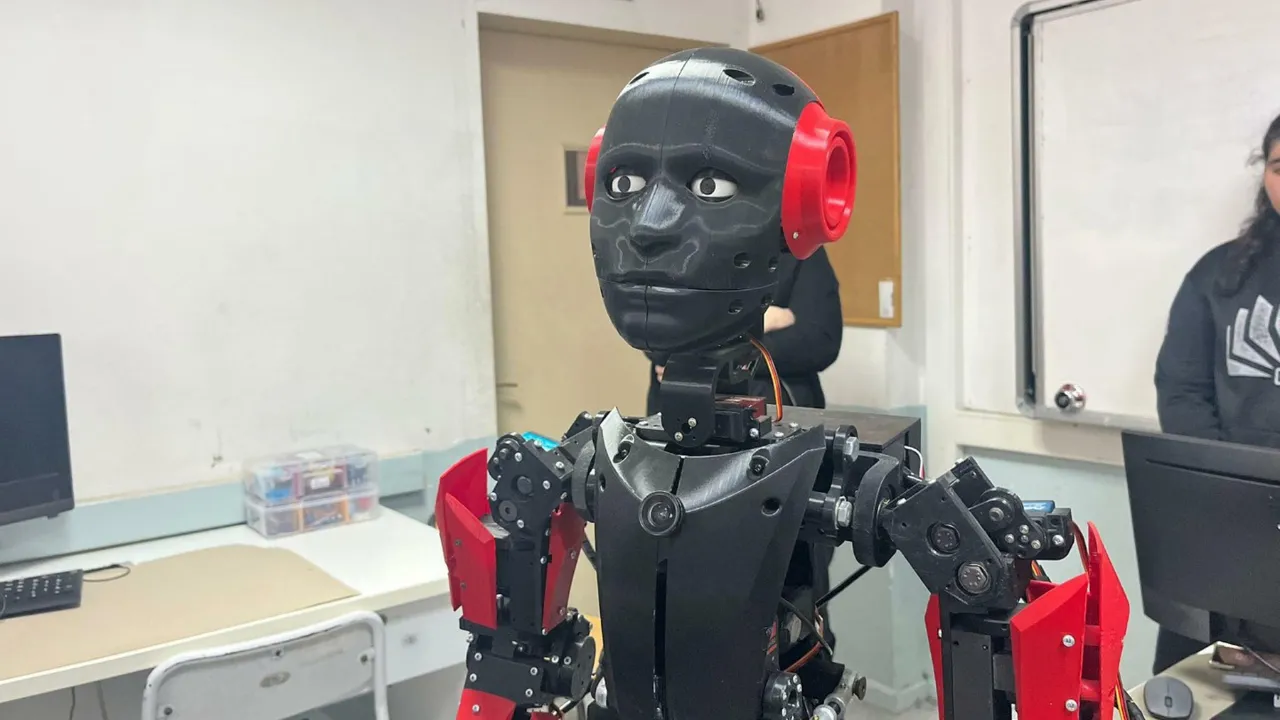 İzmir’in Gururu ‘Altan’: Gazeteci Çetin Altan MTAL’den Teknoloji Devrimi!