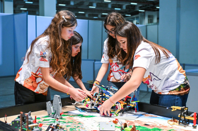 İzmir’de Genç Zihinler Bilimin Işığında Parlıyor: FIRST LEGO League’nin Yerel Zaferleri ve Ulusal Yolculuk