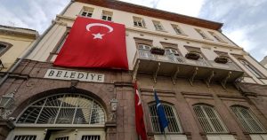 İzmir’in Tarihi Meselesi: Belediye, Vakıflar’a Devredilmek İstenen Taşınmazları Gündeme Alırken Sosyal Projelerle Büyüyen Hikâye