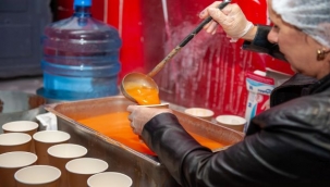 Karşıyaka Belediyesi’nden 30 bin kişiye sıcak çorba ikramı