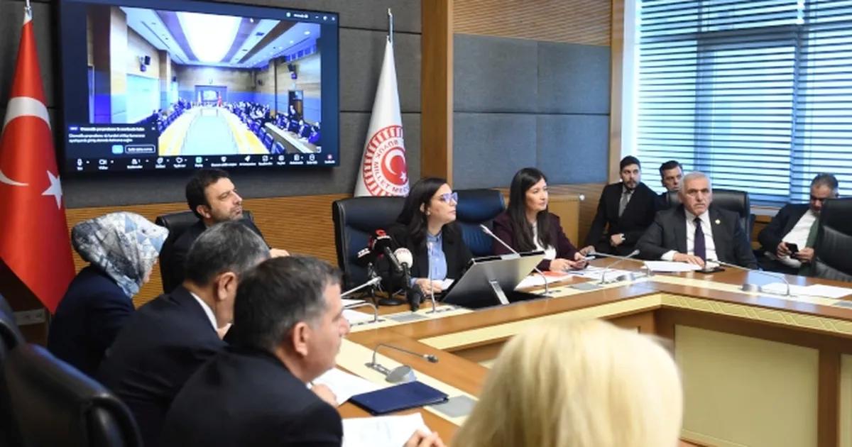 OKUL POLİSİ UYGULAMASININ KARŞILAŞTIRMALI AÇIĞI: CEZA EHLİYETİ YAŞLARI, REHABİLİTASYON ve GENÇLERİN GELECEĞİ Etrafında Yeniden Düşünceler