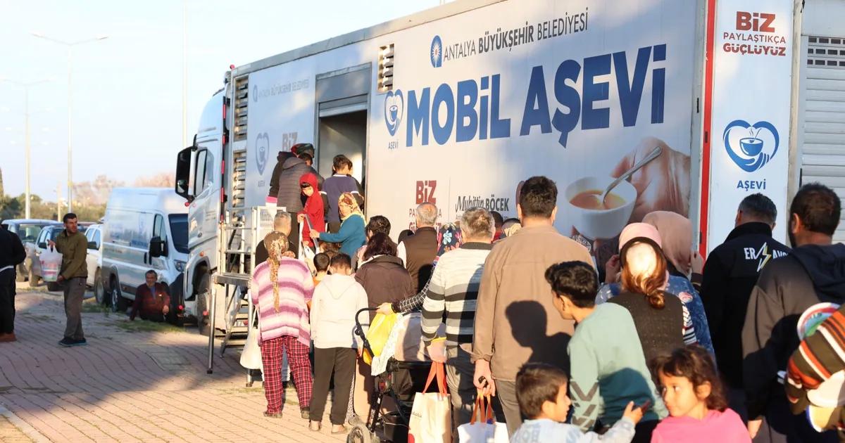 Ramazan Coşkusu: Mobil Aşevi Baraj ve Çevre Mahallelerde İftar Zamanını Şenlendirdi