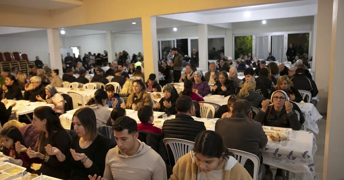 Ramazan’ın bereketi Güzelbahçe’de ortak sofrada paylaşıldı