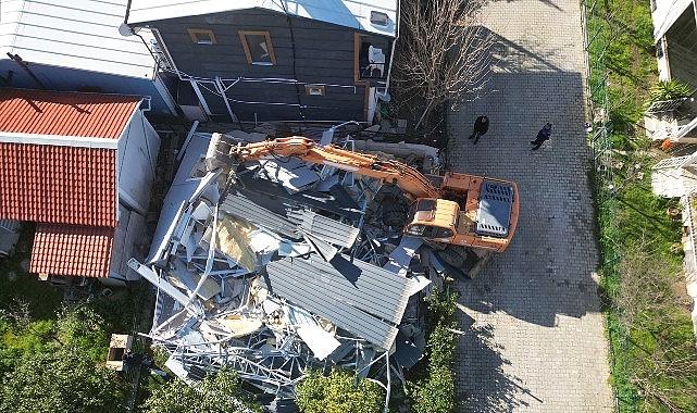 Seferihisar’da Kaçak Yapılarla Federal Mücadele: 11 Yapının Yıkımı Başladı ve Tarım Arazileri Korunuyor