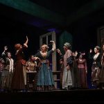 Şehrin Sahnesinde Işıyan Mart Işıltısı: Megafonla Duyulur Tiyatro Rüzgarı