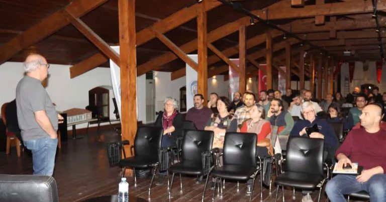 Selçuk Efes Kent Belleği’nde babalar için “başarı” söyleşisi