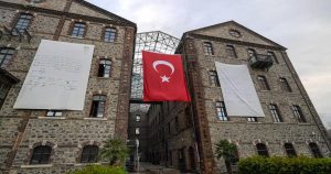 Tarihin Duvarında Ağıt: Atatürk’ün Kararnamesiyle Mülkiyet Değişimi ve İzmir’in Belleği