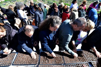 Toprağa Değer Katan Kadınlar: Bornova Kent Bostanlarıyla Yeni Bir Umut Dönemi