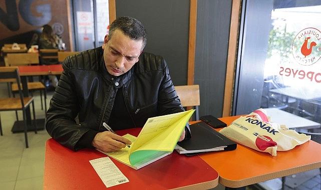 Alsancak’taki Adımlar: Bitkisel Yağ Atıklarını Gönüllü Esnaf ve Vatandaşlarla Bambaşka Bir Geri Dönüşüm Hikayesi