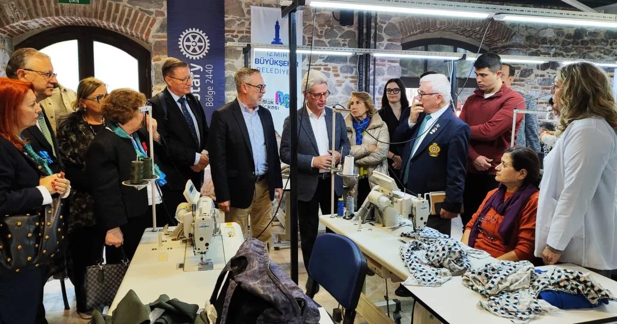 Altın İğne Projesi: İzmir’in Kadın İstihdamına Yön Veren Dikiş Yolculuğu