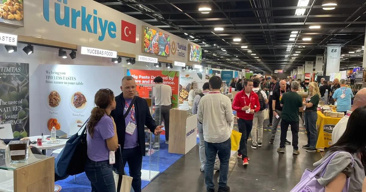 Amerikan Pazarında Sağlıklı Atıştırmalıklarla Türkiye’nin Gıda Şampiyonluğu: Expo West’te 7000+ Katılımcı ve 10 İstisnai Firma ile Büyük Adımlar