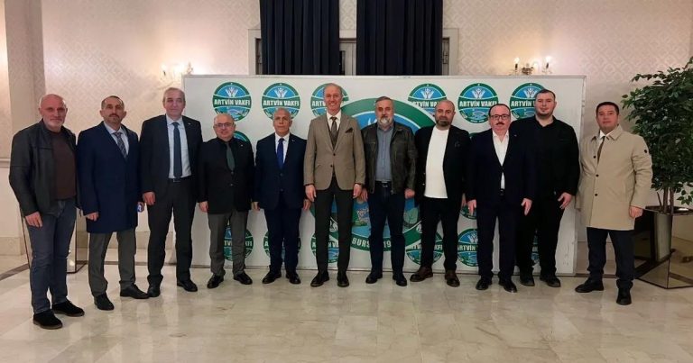 Artvin Direnişinin 105. Yılı Bursa’da Iftar Sofrasında Buluştu: Dayanışma ve Bereket Dolu Gecede Şehrin Öncü Sesleri Bir Araya Geldi
