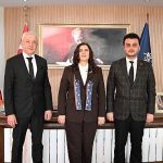 Aydın’da Nazik Ziyaret: Özlem Çerçioğlu, TCDD Yetkililerinin Tebrik ve Teşekkürlerini Küçük ayrıntılarla Taçlandırıyor