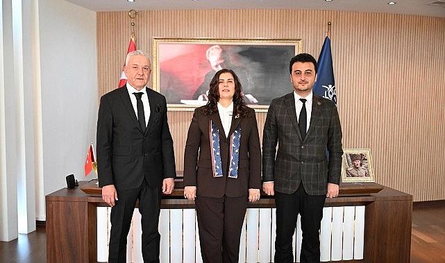 Aydın’da Nazik Ziyaret: Özlem Çerçioğlu, TCDD Yetkililerinin Tebrik ve Teşekkürlerini Küçük ayrıntılarla Taçlandırıyor