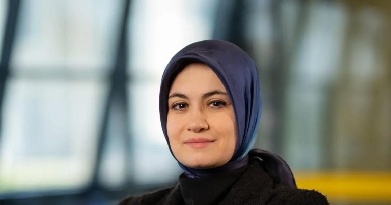 Banu Özbek Acar: Küresel İletişimin Güçlü Yapıtaşı, TRT’den Teknopark’a Uzanan Stratejiyi Şekillendiren Kariyer Hikayesi