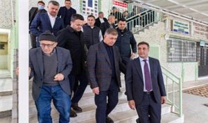 Bayram Coşkusu Buca’da Gönülleri ısıttı: Başkan Tugay’ın Yeşilbağlar’da Sıcacık Bayram Ziyareti