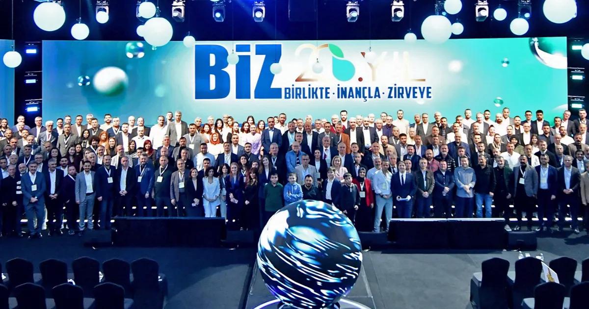 Beyaz Kâğıt’ın 20. Yılı, İnovasyon ve Büyüme Yolculuğu: Peros, Asperox ve Sparx ile Evrensel Başarı Hikayesi