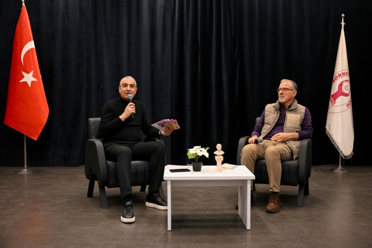 Büyük Şairlerin Aşkları ve Sürgünleri: Nazım Hikmet’ten Mayakovski’ye Edebiyatın Direnişi