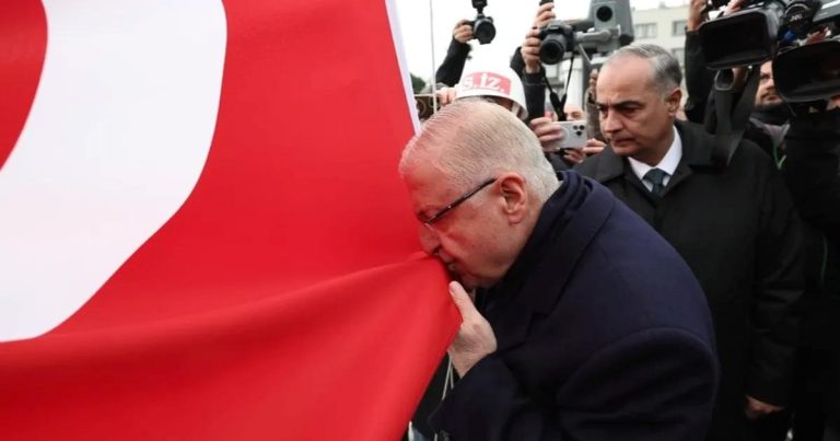 Çanakkale’de Anma ve Zaferin Yüz Sıcaklığı: Bakan Yaşar Güler’in Kutlu Ziyareti ve Şehitler Anısına Derin Vurgular