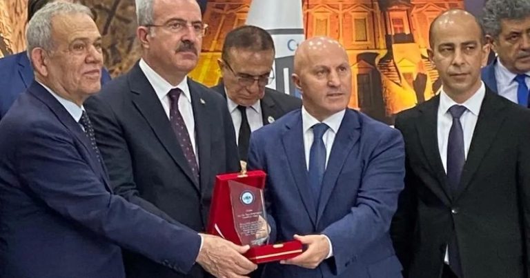 Çanakkale’de Medya Meslek Yolculuğu Başladı: Bölgesel Atılım ve Protokol Ziyafetleri