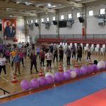 Çiğli’de Kadınlar İçin Dolu Dolu Bir Gün: Sergi, Egzersiz ve Yürüyüşle Güç Birliği