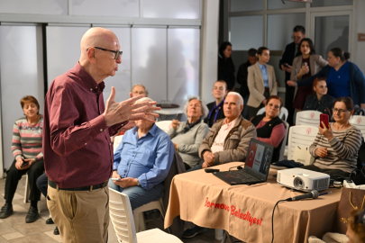 Çınarlar İçin Yapay Zeka Yolculuğu: Akıllı Telefonlarla Güçlenen Dijital Güven ve Yeni Ufuklar