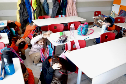 Deprem Farkındalık ve Hazırlık Turu: Öğrenciler Afet Ekipleriyle Ellerinden Gelen En Önemli Güçleri Öğrendi