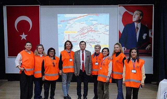 Depremselliğin Gücü: Ayvalık’ta Yapı-Zemin Kesişimiyle Türkiye için Yeni Bir Strateji