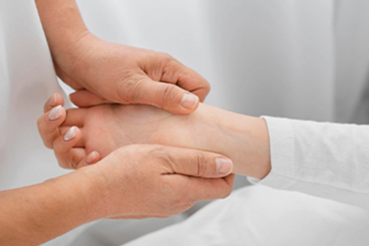 El ve Bilek Sağlığı İçin Güncel Tüyolar: Tutuş ve Ergonomiyle Karşı koyun