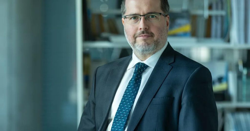 Geleceğin Oyunu: 2026’da Yapay Zeka Destekli Stratejilerle Teknoloji Şirketleri Nasıl Zirveye Tırmanır?