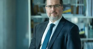 Geleceğin Oyunu: 2026’da Yapay Zeka Destekli Stratejilerle Teknoloji Şirketleri Nasıl Zirveye Tırmanır?