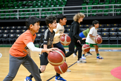 Geleceğin Şampiyonları Bornova’da Büyüyor: Spor Okullarıyla Her Gün Yeni Başarılar