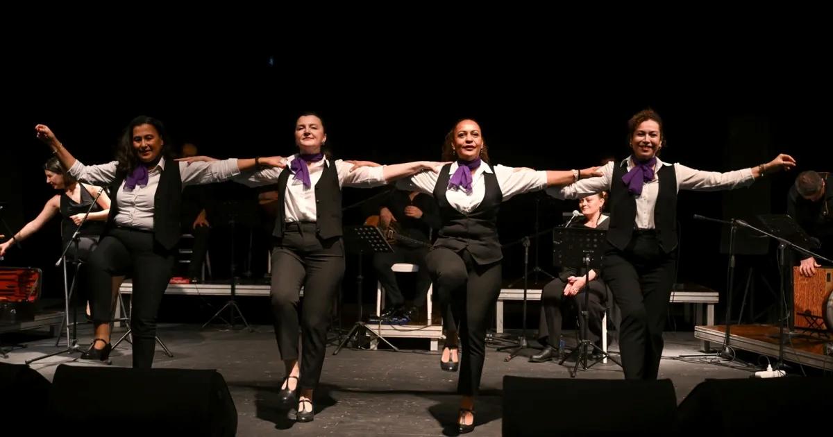 Göç Hikâyelerini Ezgilerle Buluşturan Gecede Balkan Ruhu Ege ile Kucaklaştı