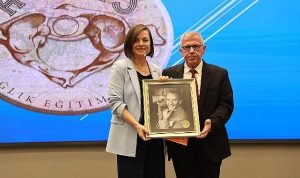 Güçlü Kadınlar, Güçlü Toplum: Karabağlar’da Dayanışmanın Gücü ve Şeffaf Belediyecilik