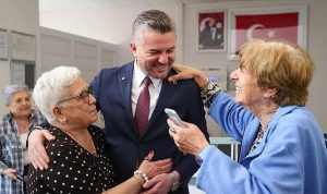 İlham veren Ziyaret: Buca’nın Büyükleriyle Bayram Coşkusu ve Dayanışmanın Gücü